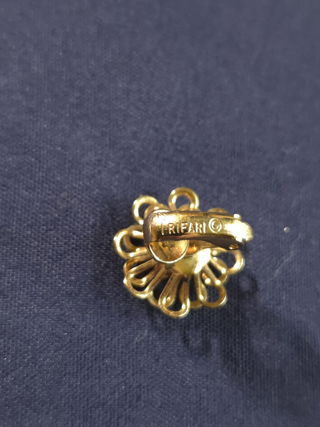 Vintage Estate Jewelry - Trifari Goldtone 3-D Flower Clip Earrings
