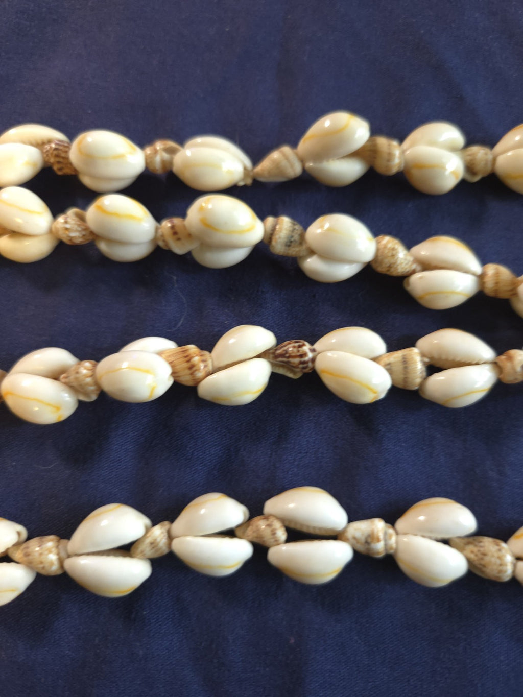 Vintage Estate Jewelry 32 Inch Seashell Necklace