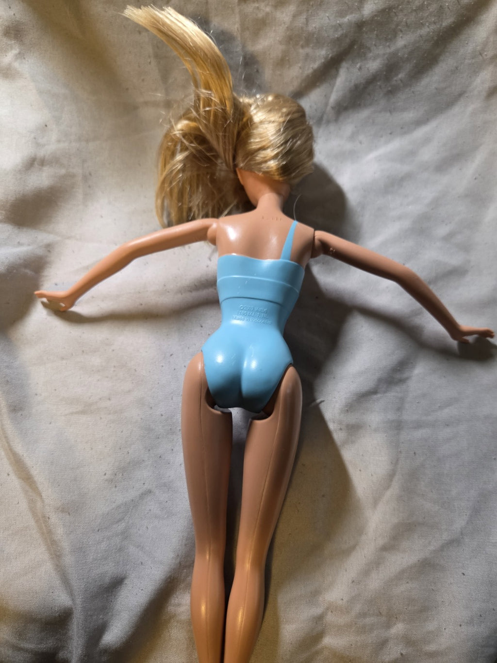 2010 Swimsuit Barbie