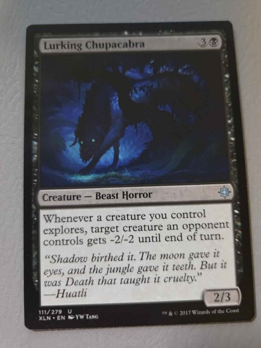MTG - Lurking Chupacabra - Ixalan - Regular - U - 111 - NM