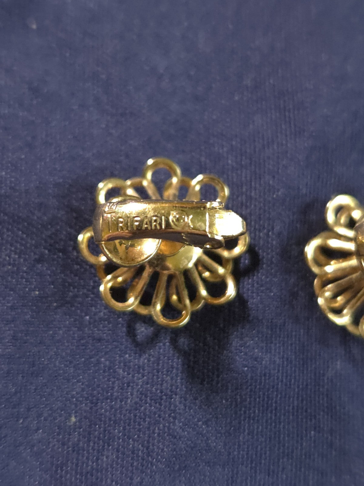 Vintage Estate Jewelry - Trifari Goldtone 3-D Flower Clip Earrings
