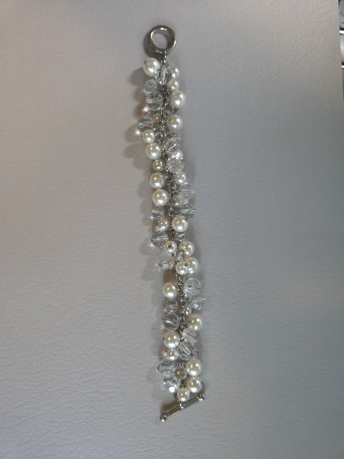silver-tone beaded bracelet - white Faux  pearls and clear crystal beads