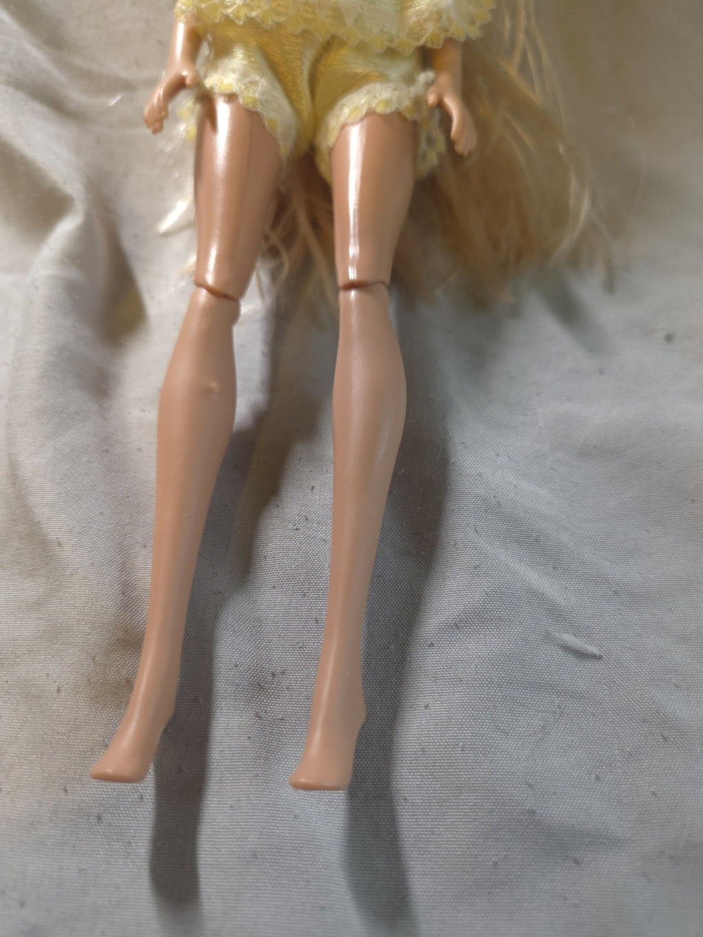 1998 Barbie Doll Wearing Yellow Pajamas
