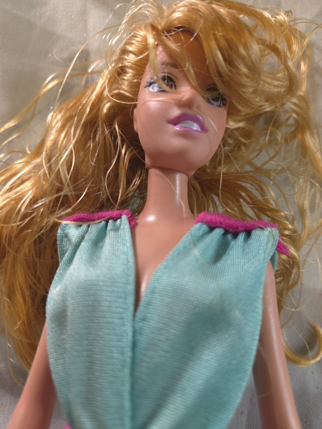 2005 Disney Doll With Silver Glitter Pants And Blue Top