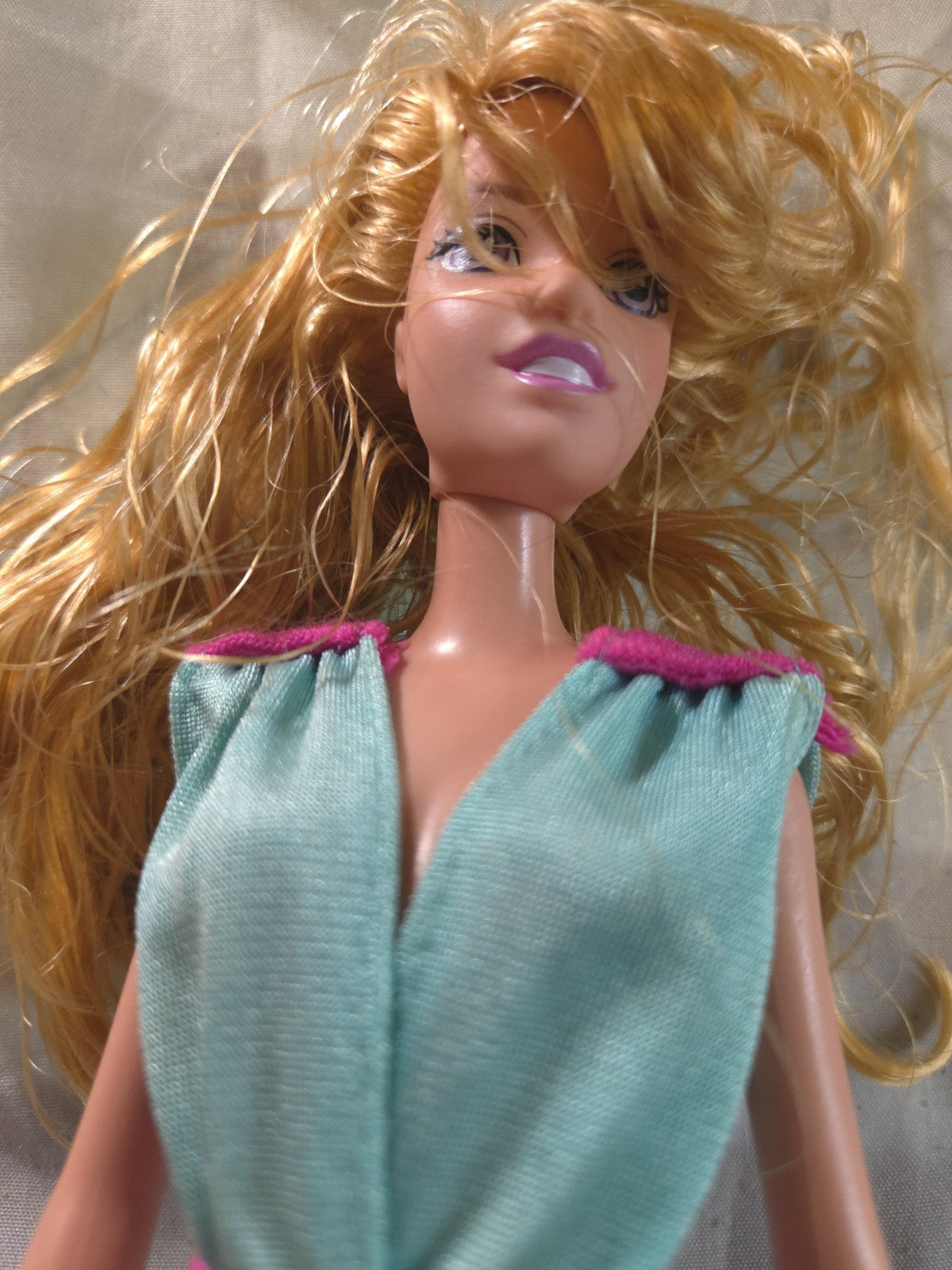 2005 Disney Doll With Silver Glitter Pants And Blue Top