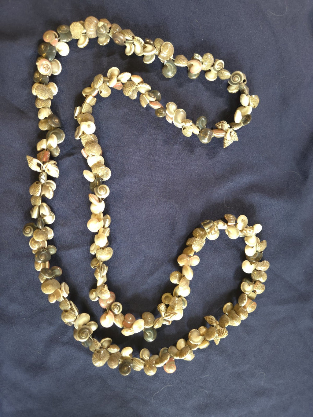 Vintage Estate Jewelry - Seashell Necklace 36" Pullover Mini Conch Shells