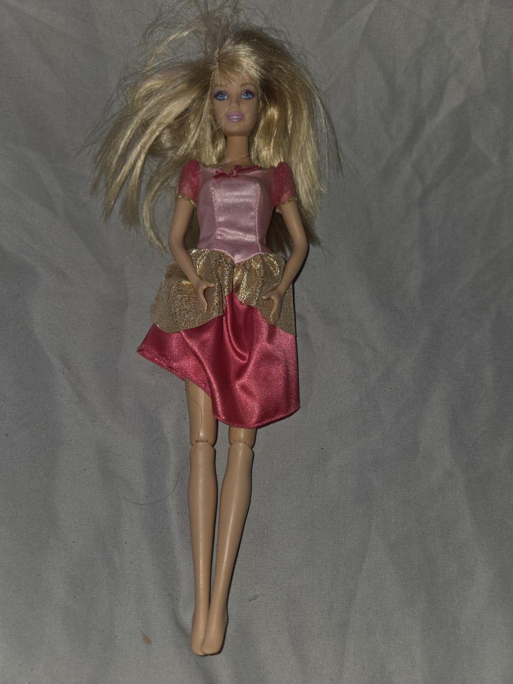 1998 Barbie Doll - 12 Dancing Princesses