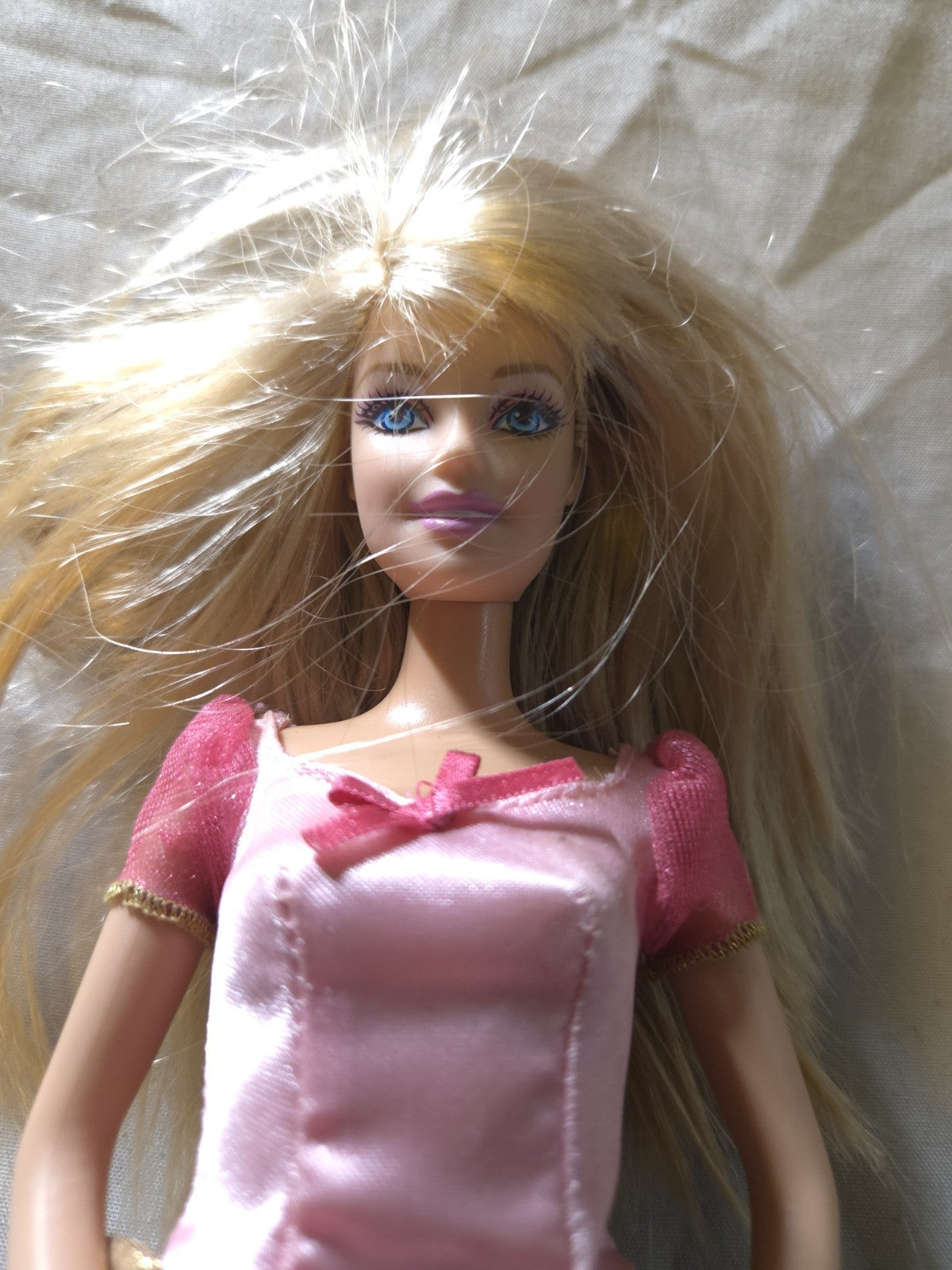 1998 Barbie Doll - 12 Dancing Princesses