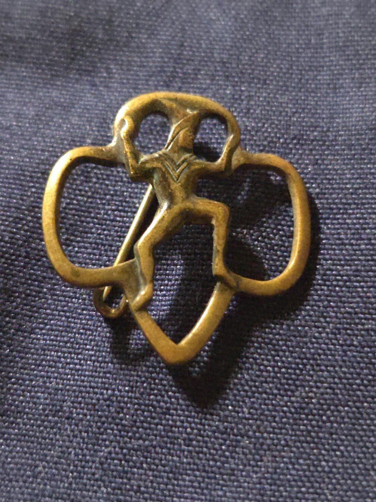 Vintage Girl Scout Brownie Membership Pin Trefoil Clover Gold Tone