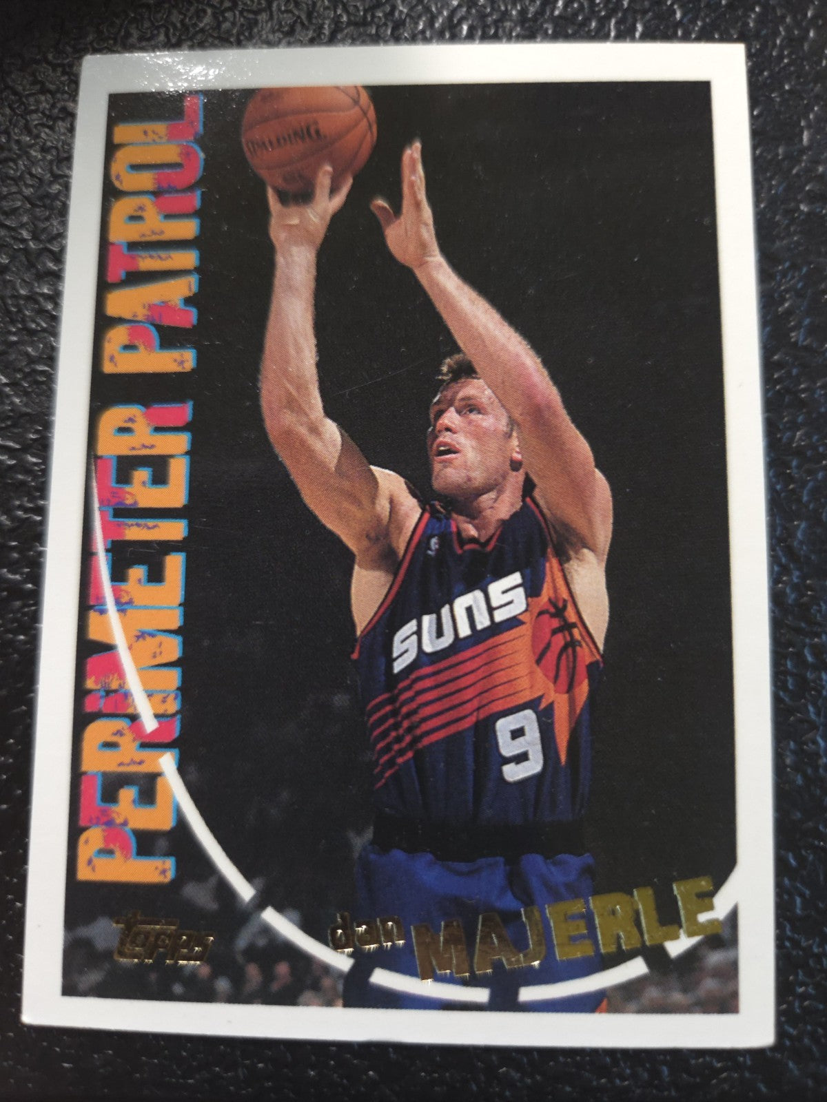 NBA - Dan Majerle - 1994-95 Topps -  #209 - Perimeter Patrol - Phoenix Suns - EX