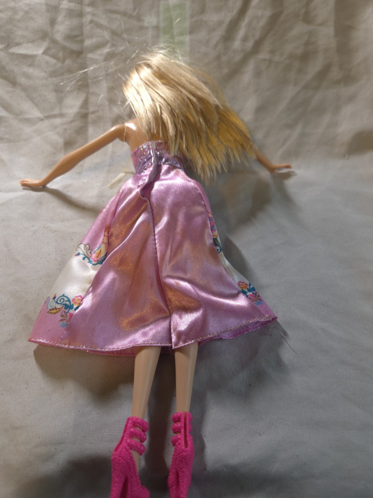 1998 Barbie Doll - Tea Time Princess