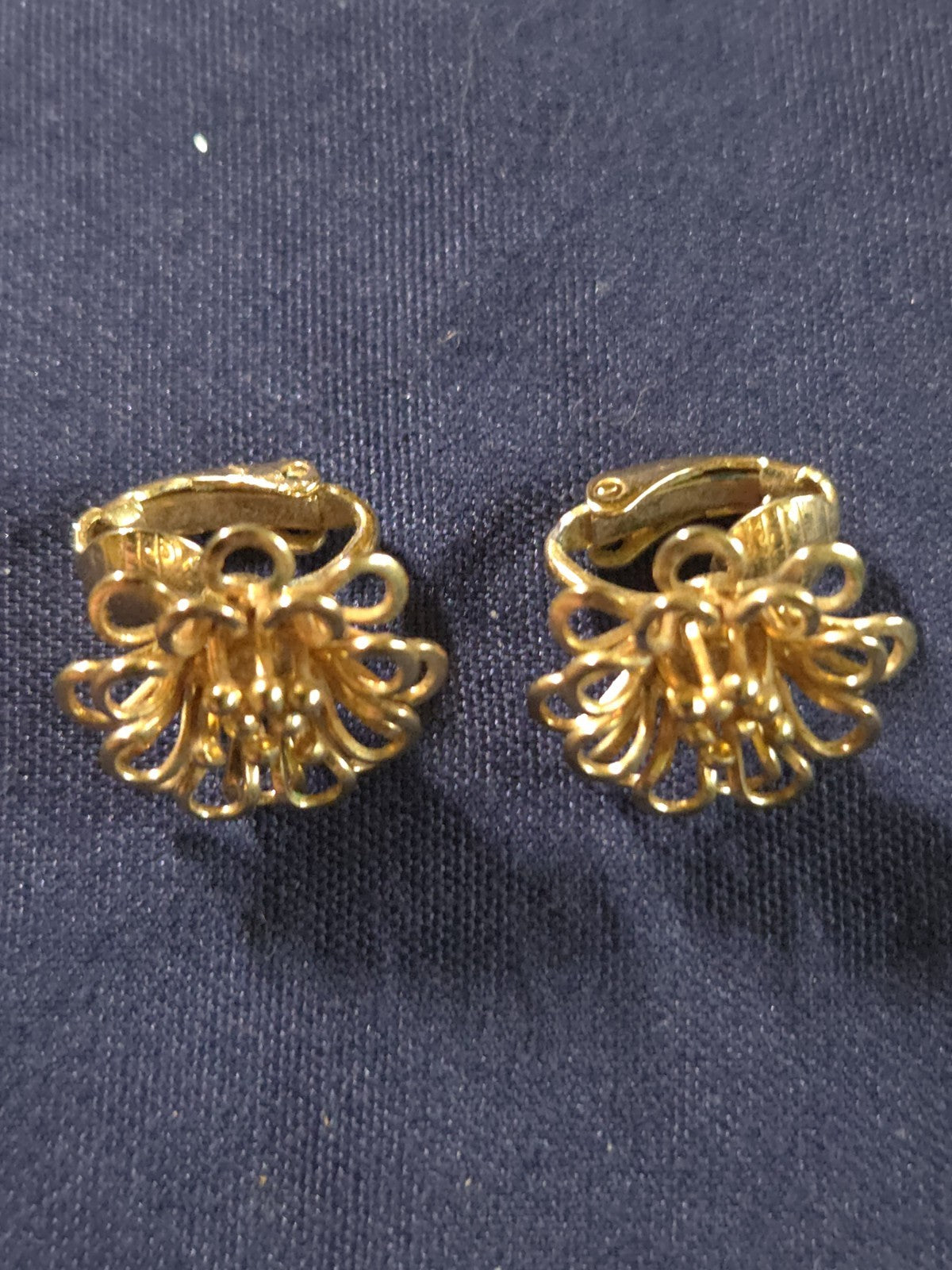 Vintage Estate Jewelry - Trifari Goldtone 3-D Flower Clip Earrings