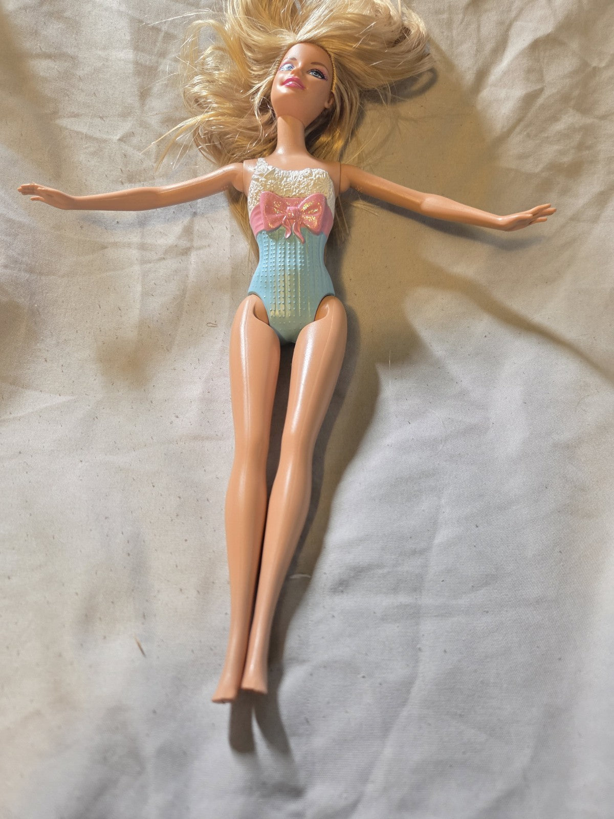 2010 Swimsuit Barbie