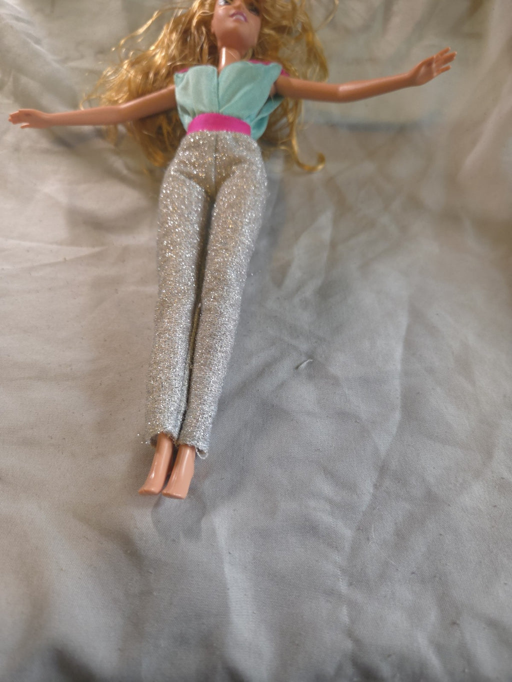 2005 Disney Doll With Silver Glitter Pants And Blue Top