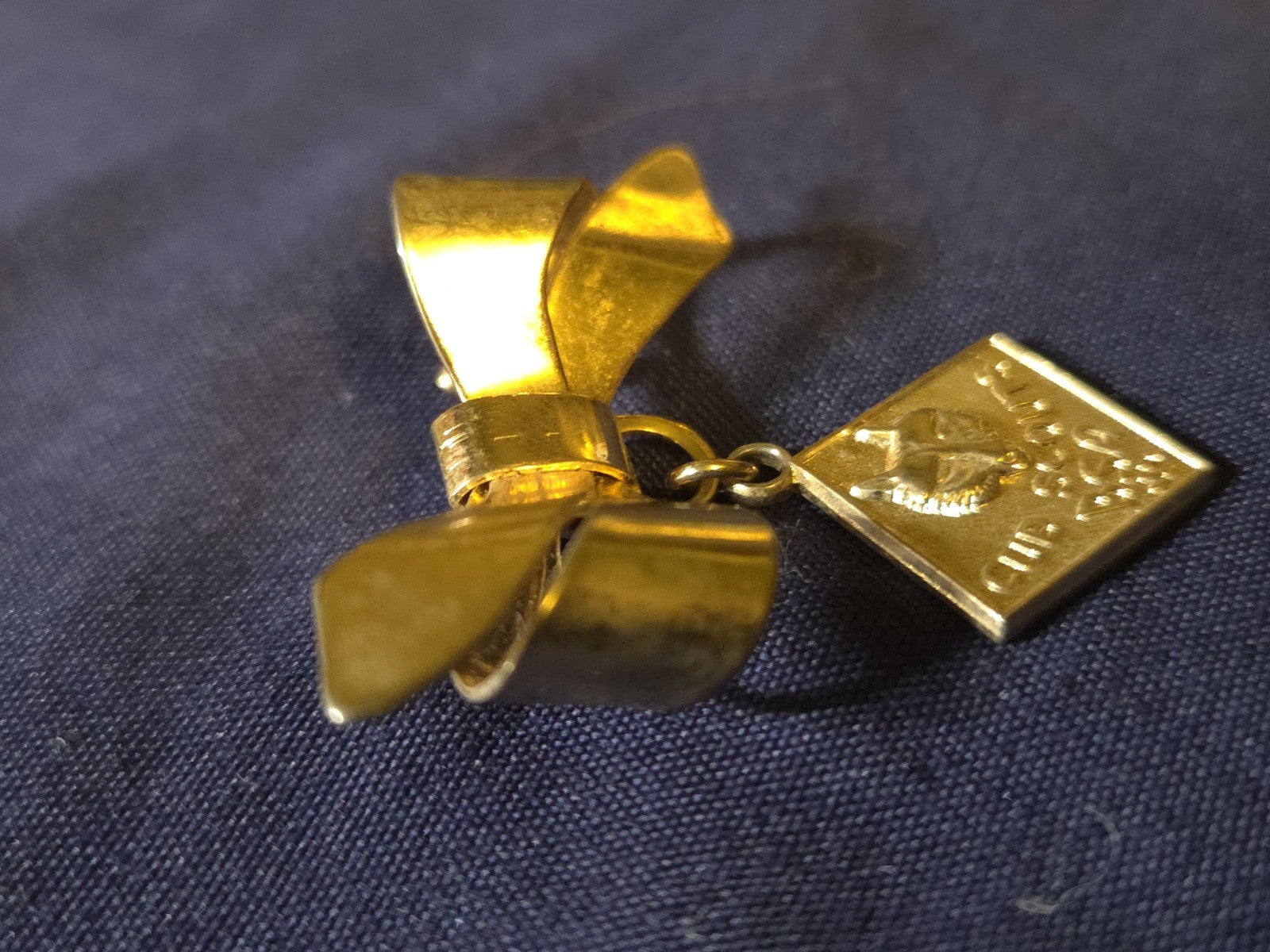 Vintage BSA Cub Scouts Den Mothers Gold Tone Ribbon Bow Brooch
