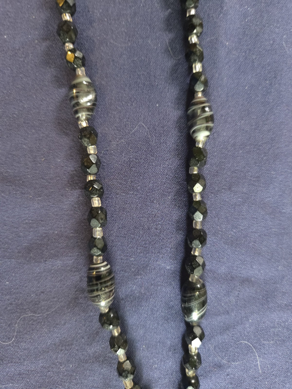 Vintage Estate Jewelry - Black  And Multi-toned Beaded Necklace Gold Tone Clasp