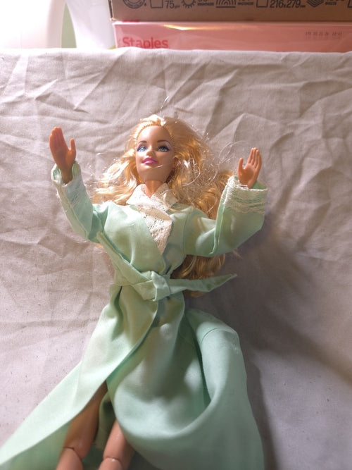 1998 Barbie Doll - Fashion Ave Lingerie - In Blue Robe