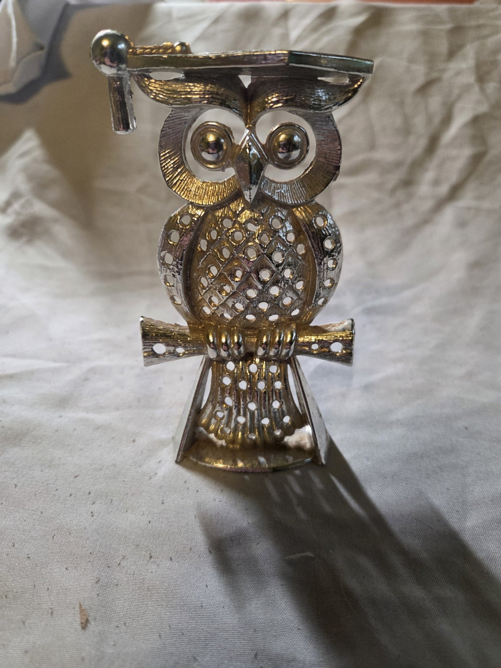 Vintage Metal Wise Owl Pierced Earring Holder 70s Torino Silver Tone Retro