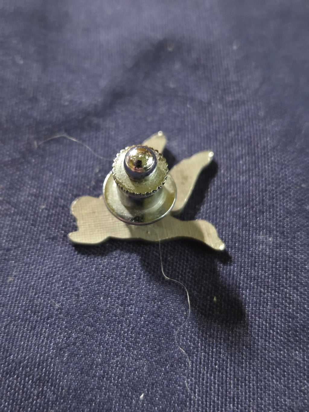 Vintage Gold-Toned/Glazed Duck In Flight Hunter Nature Enthusiast Lapel Pin