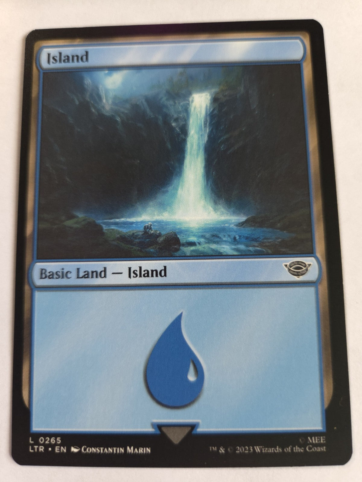 Island (0265) Universes Beyond: the Lord of the Rings: Tales of Middle-Earth...